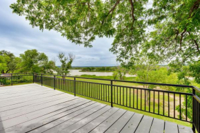 Granbury Home with Lake Views about 6 Mi to Boat Launch!